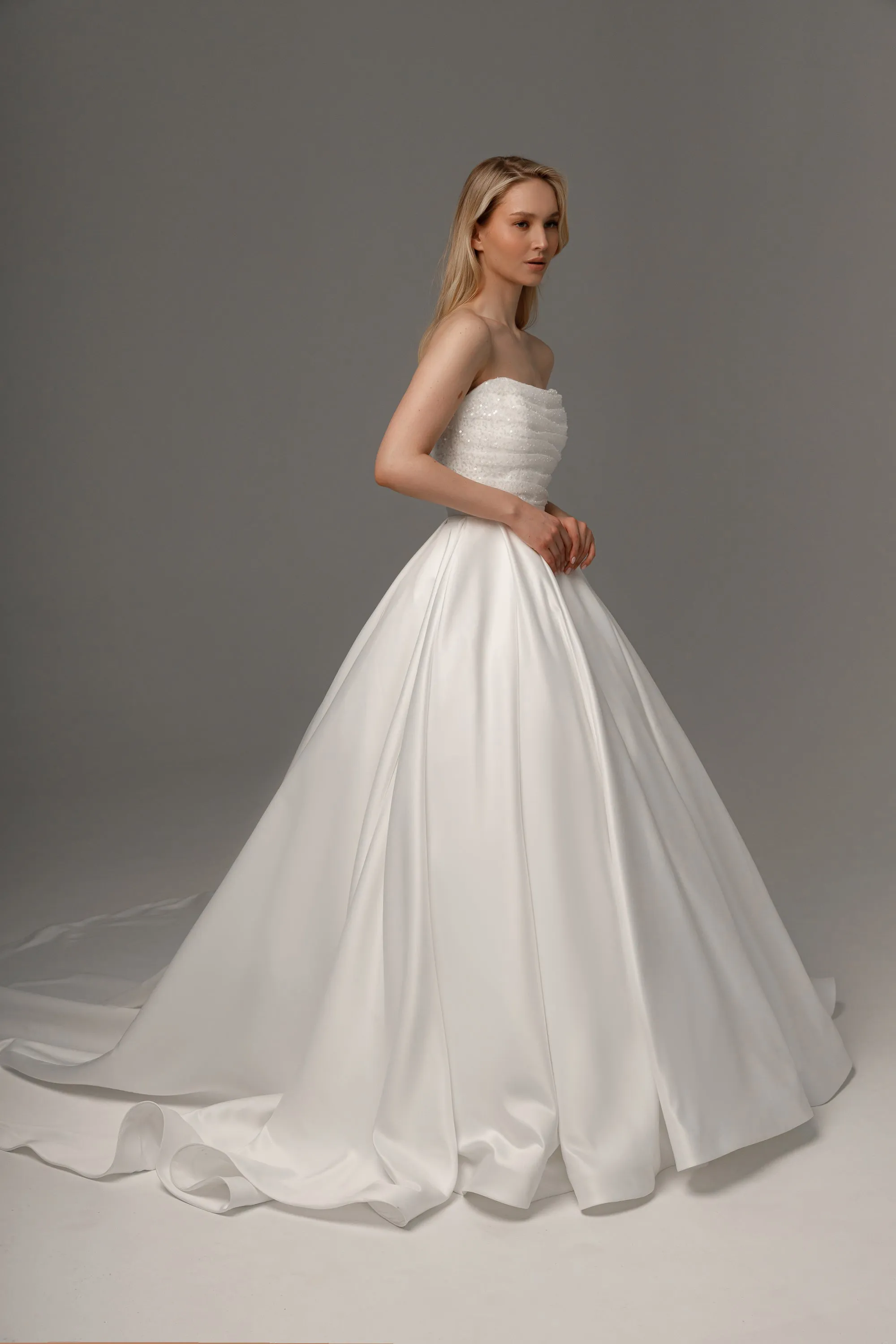 2 in 1 Wedding Dress Elu With Detachable Protea Skirt