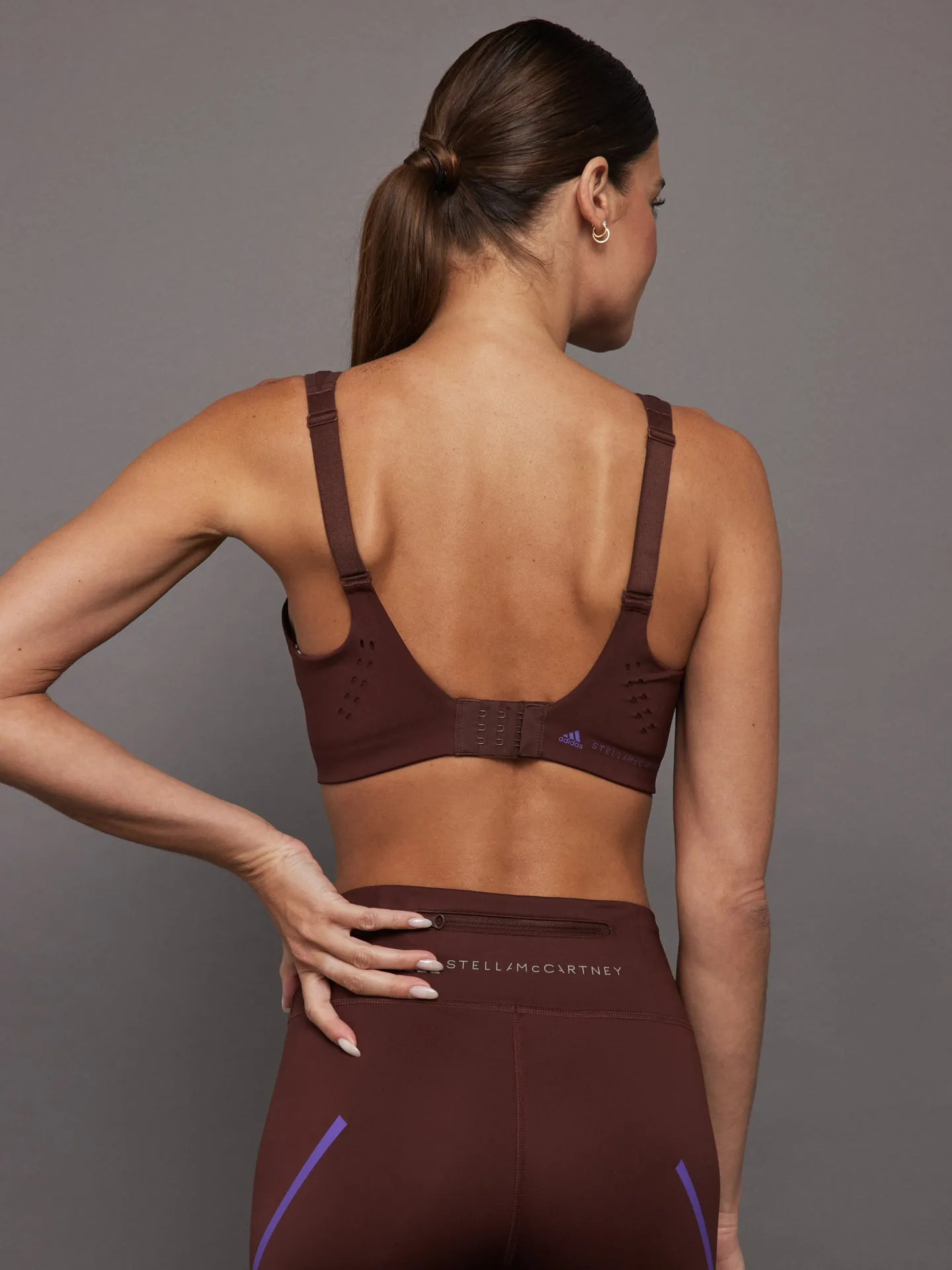 aSMC TruePace High Support Sports Bra - bitter chocolate-smc/deep lilac