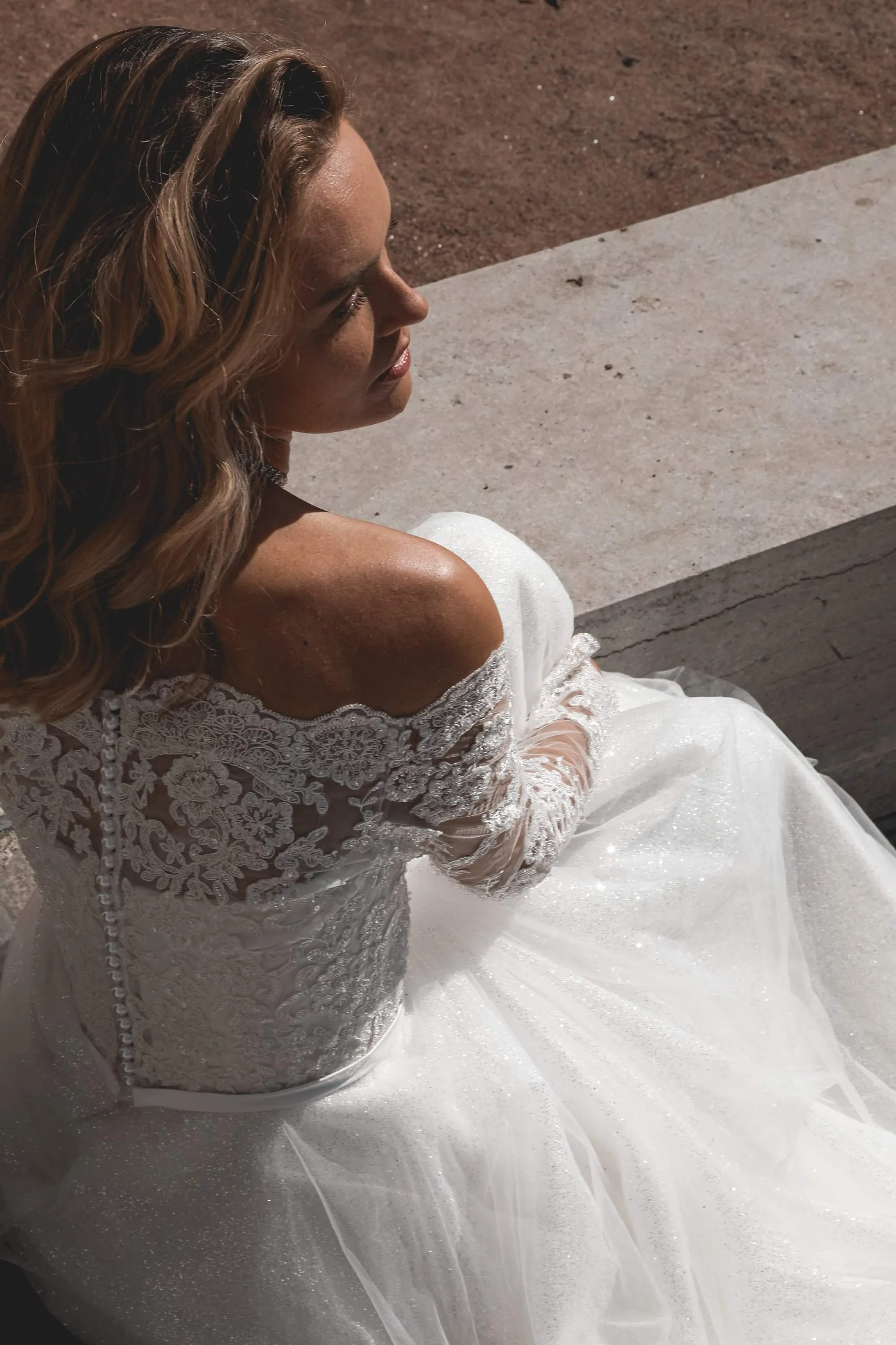 Lace off-the-shoulder Wedding Dress Olies