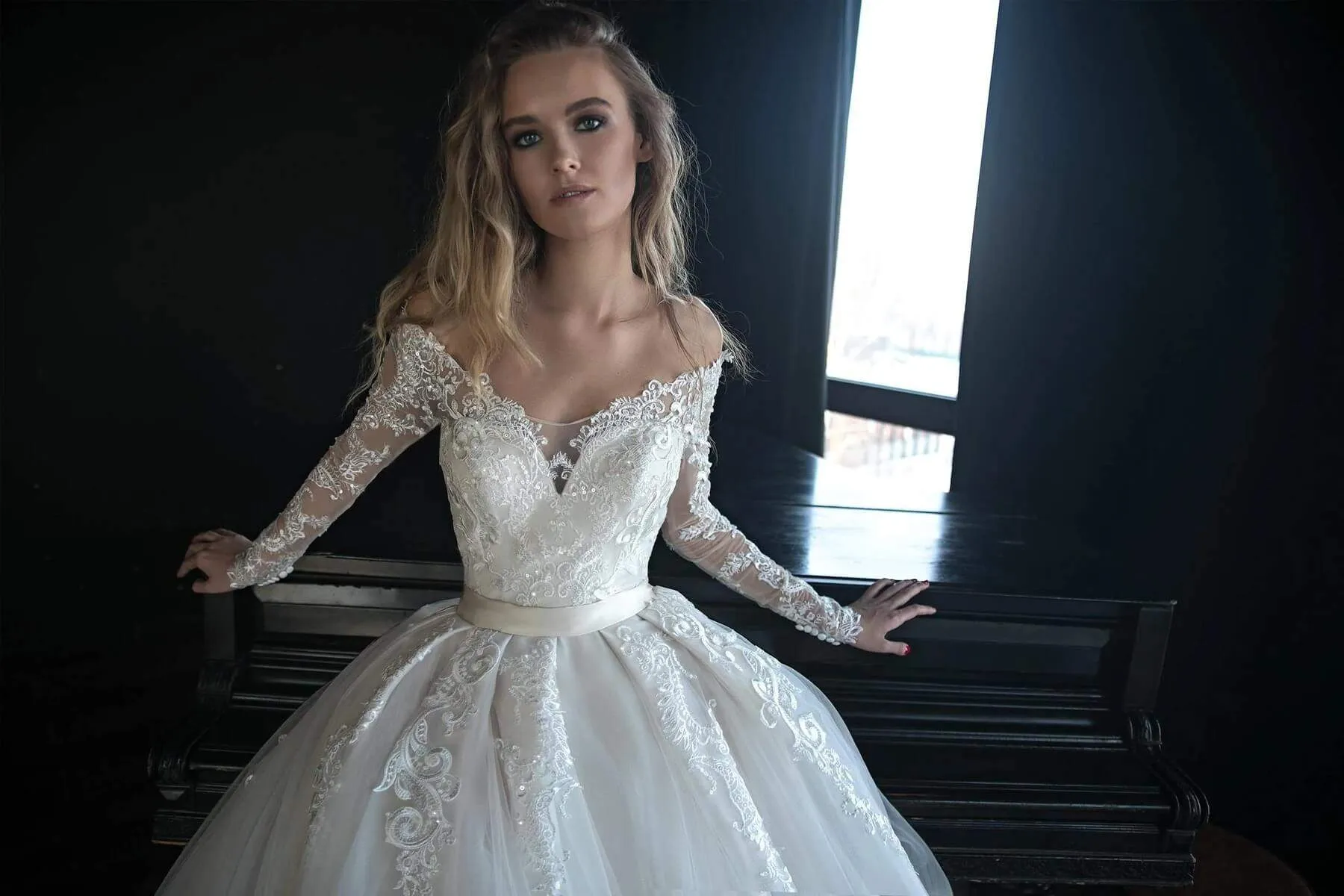 Lace Wedding Dress OB7962 (whole) with Long Sleeves