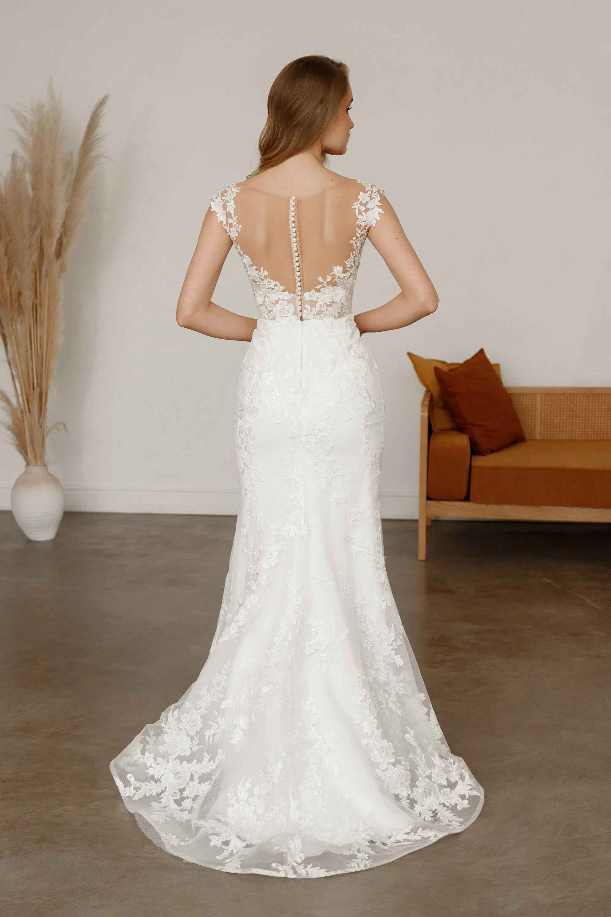 Light ivory Lace Mermaid Wedding Dress Airis