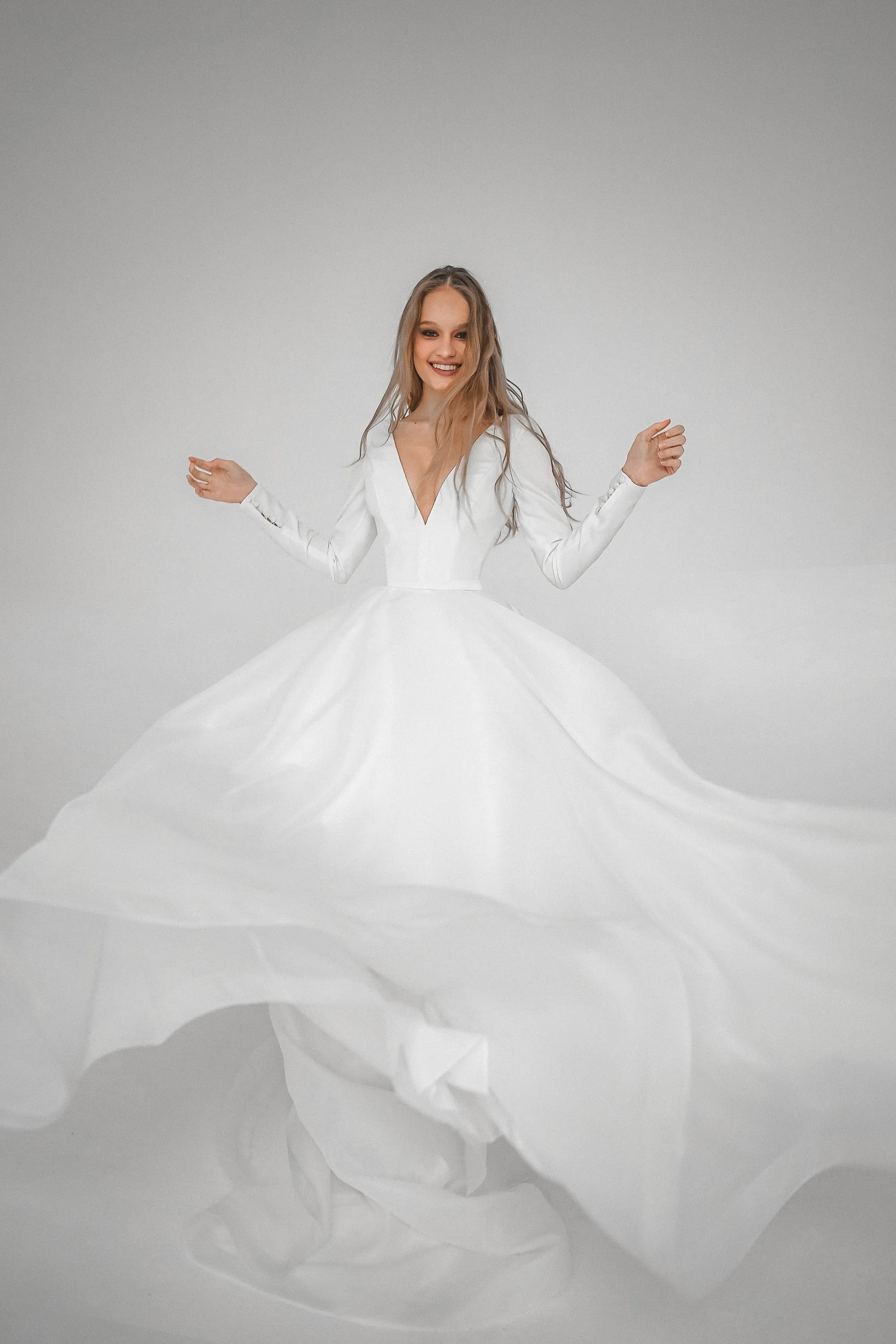 Minimalist Organza Wedding Dress Tayra