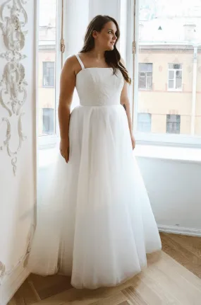 Plus Size Sparkly Wedding Dress Klouzi 2 with spaghetti straps