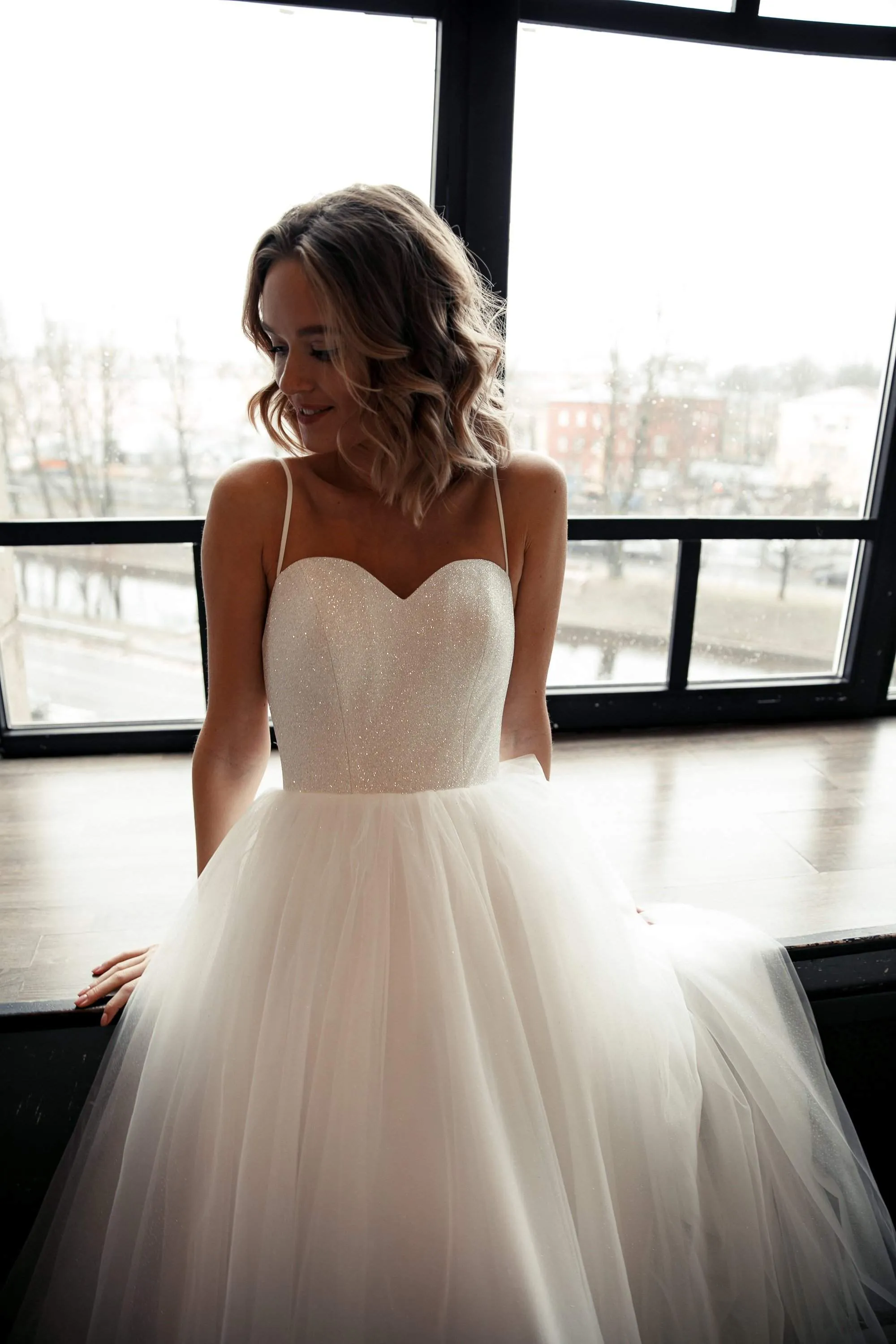 Sweetheart Neckline Wedding Dress Klouzi with spaghetti straps