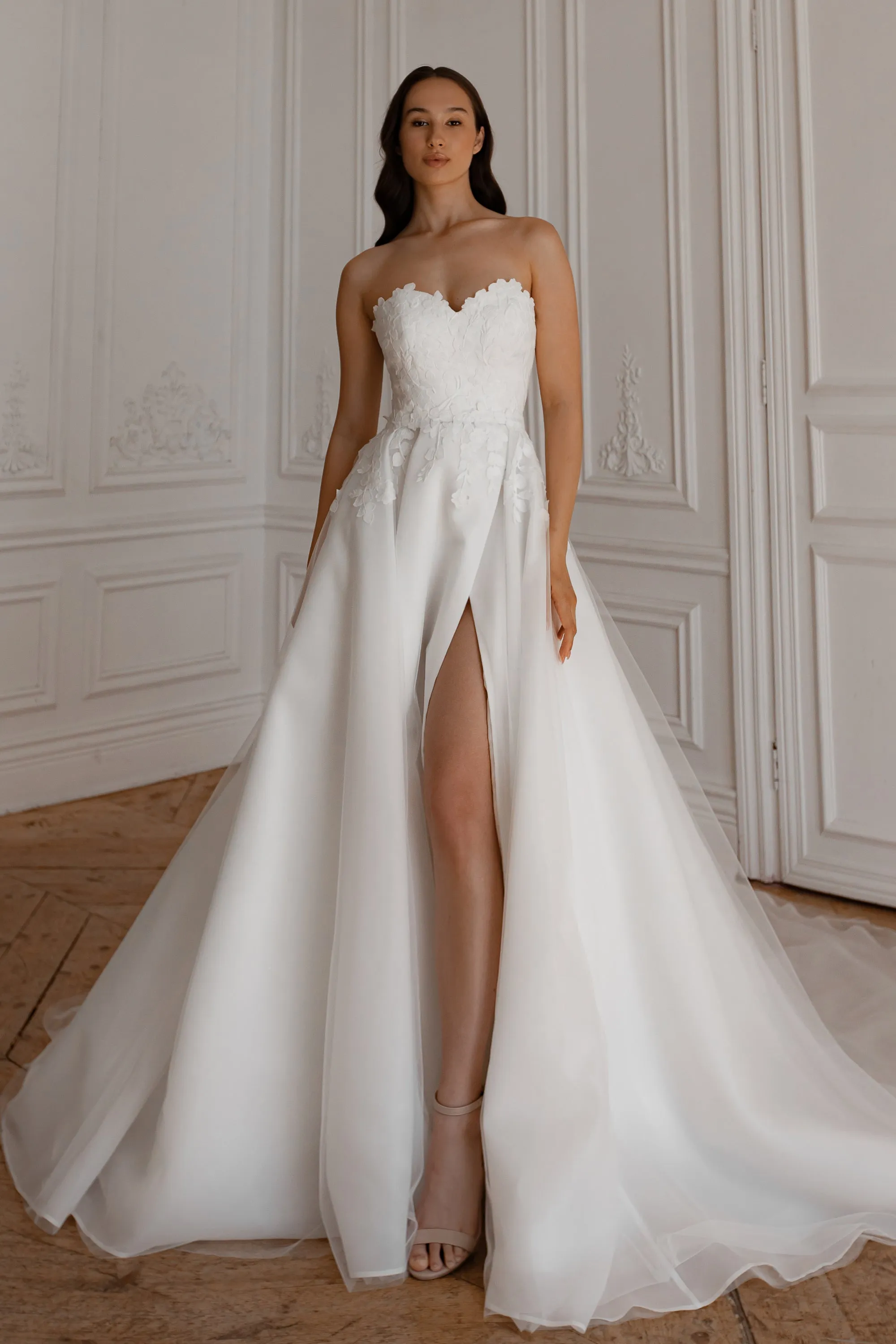 Wedding Dress Lillian with Detachable Train